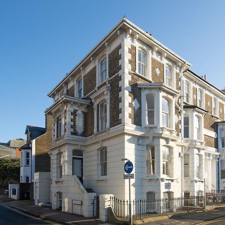 Beautiful Victorian Coastal Holiday Home Дийл Екстериор снимка
